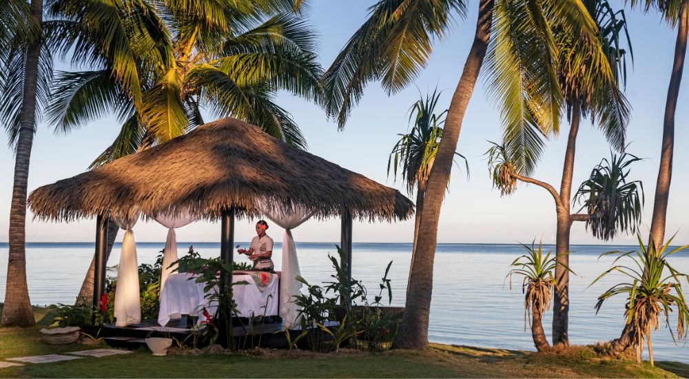 Beachside massage bure
